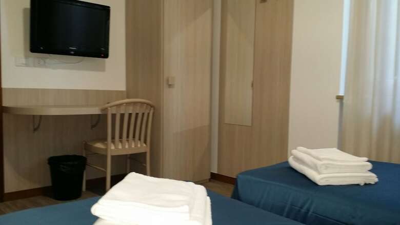 Flying Hotel