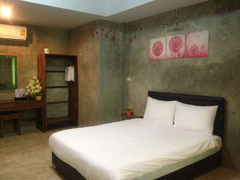 Hotel Buaksee Resort