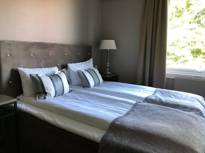 Kl�kken Hotell