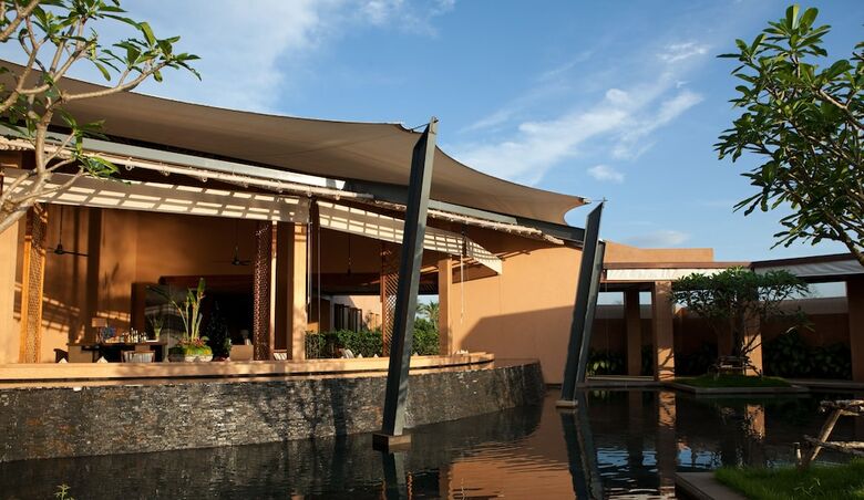 Villa Wanakarn Beach Resort & Spa