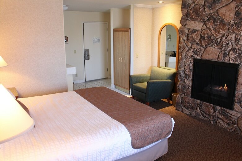 Hotel Laurel Inn Motel