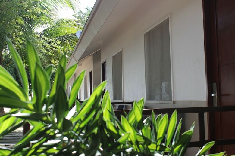 Hotel Bantayan Huts