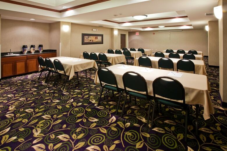 Hotel Holiday Inn Express Ada