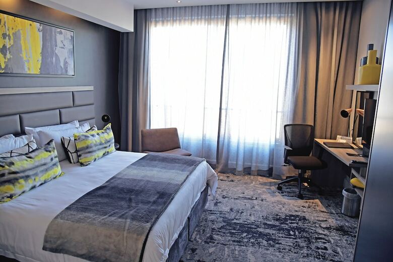 Hotel The Capital Menlyn Maine