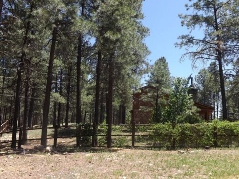 Arizona Mountain Inn And Cabins