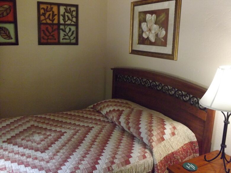 Arizona Mountain Inn And Cabins