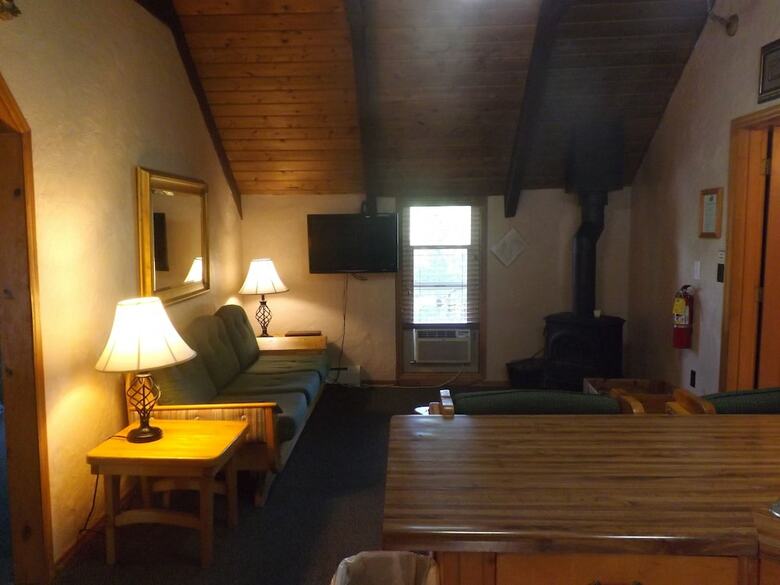 Arizona Mountain Inn And Cabins