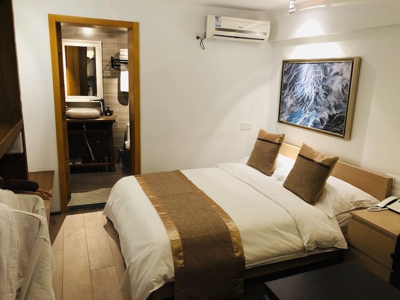 Puremind Lezai Boutique Courtyard Hotel