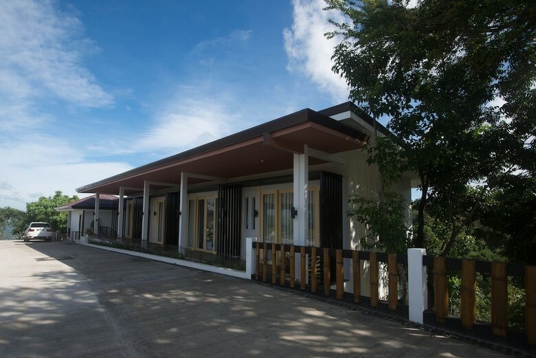 Hotel Ultra Winds Mountain Resort