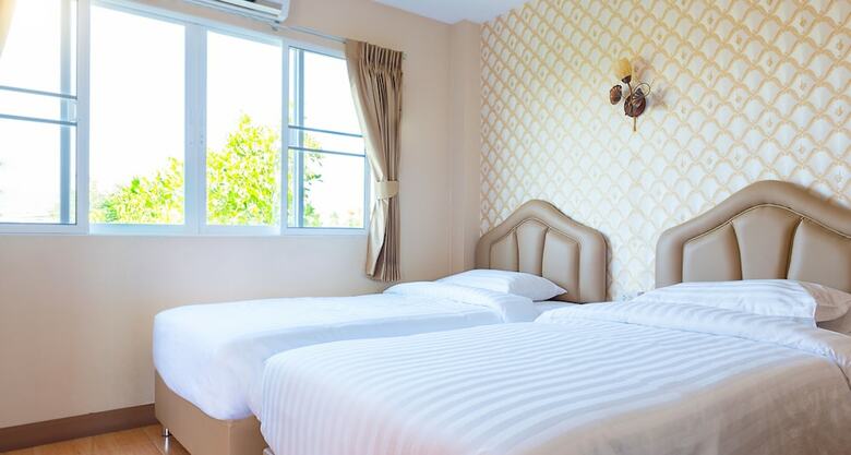 Apartamentos Orawan Suites