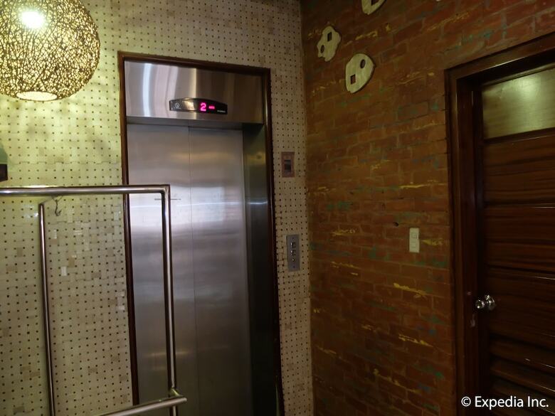 Imerex Plaza Hotel