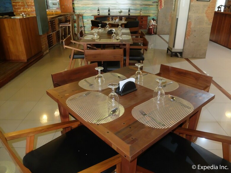 Imerex Plaza Hotel