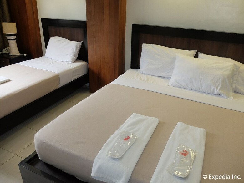 Imerex Plaza Hotel