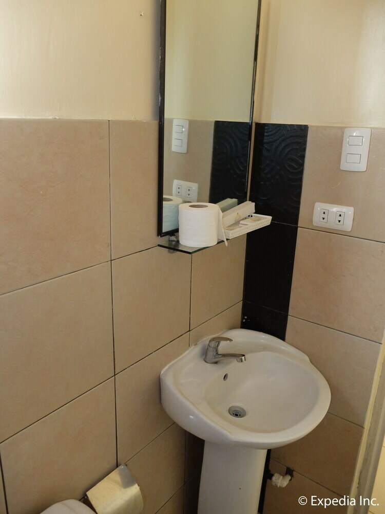 Imerex Plaza Hotel
