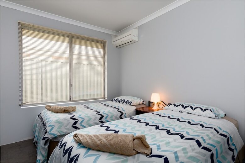 Rainbow Dream House Perth Holiday Home