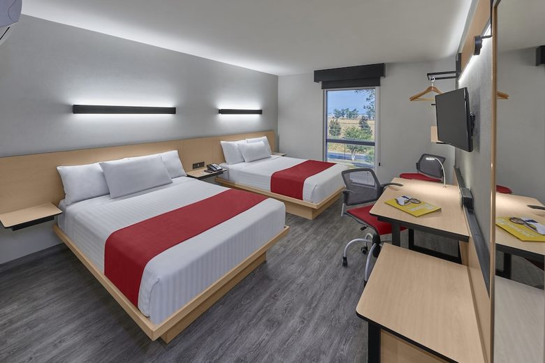 Hotel City Express Zamora