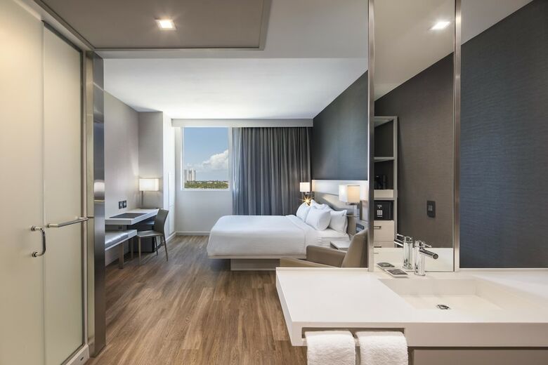 AC Hotel By Marriott Miami Aventura