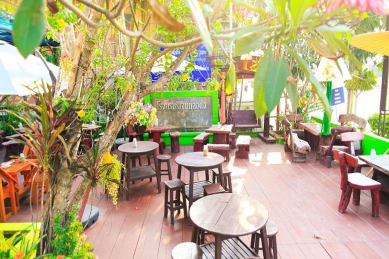 Hotel Regent Lodge Lampang