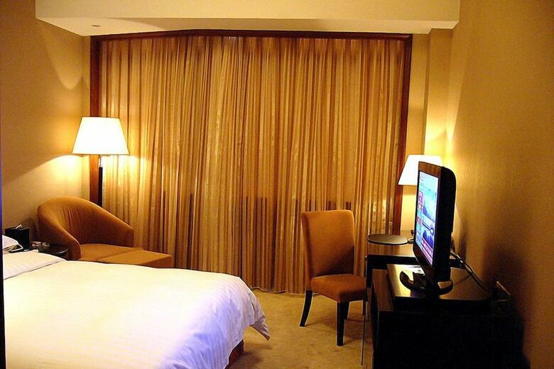 Jiande Peninsula Kai Hao Hotel