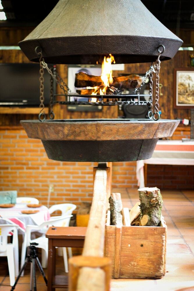 Los Vagones Caba�as Restaurante Bar