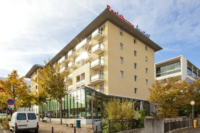 Residhome Appart Hotel Paris-massy