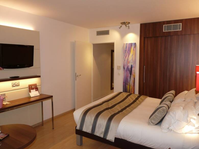 Residhome Appart Hotel Paris-massy