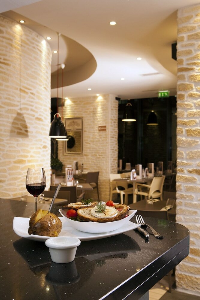 Residhome Appart Hotel Paris-massy