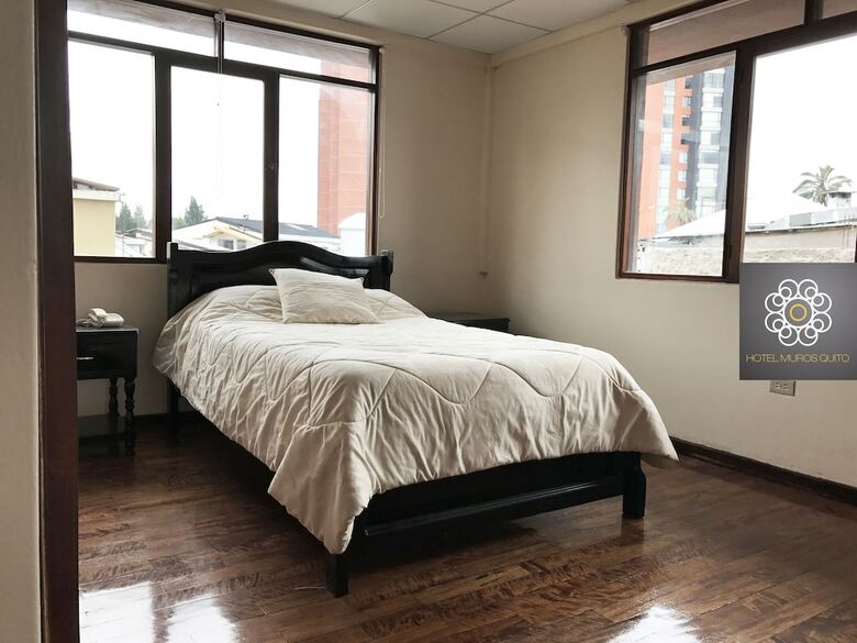 Hotel Muros Quito