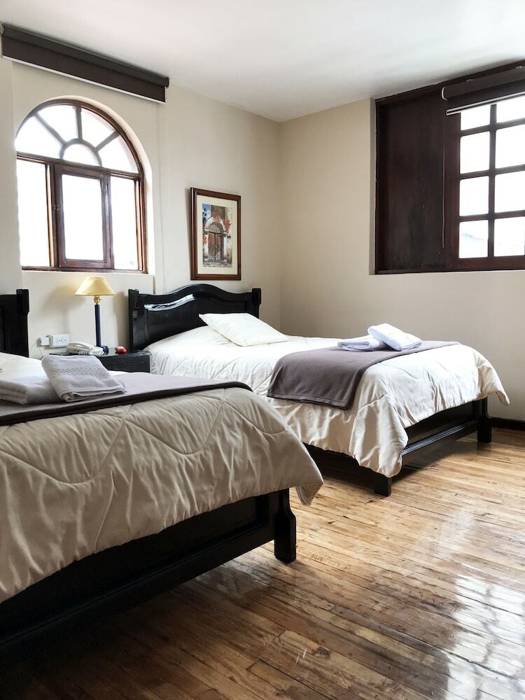 Hotel Muros Quito