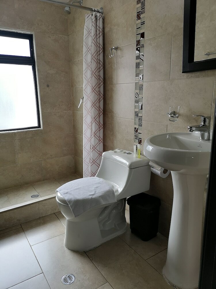 Hotel Muros Quito