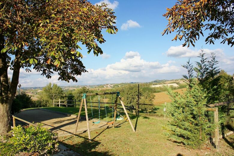 Hotel Cascina Castagneto
