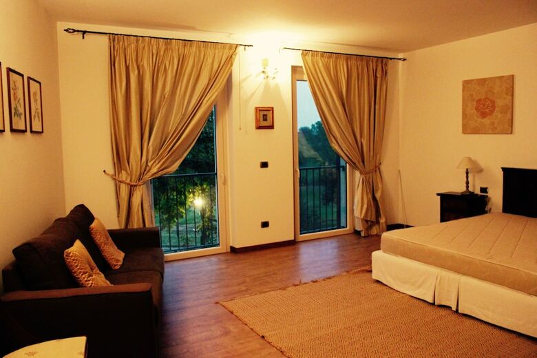 Hotel Cascina Castagneto