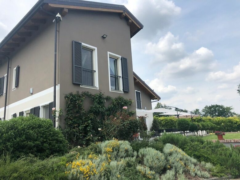 Hotel Cascina Castagneto