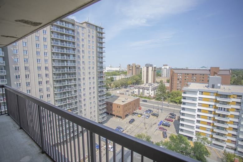 Apartamentos Obasa Suites Saskatoon