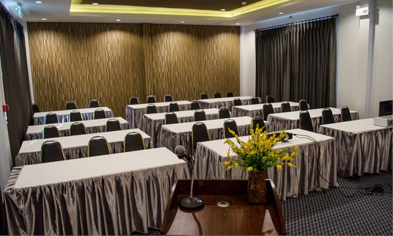 Hotel Seree Grand Resort