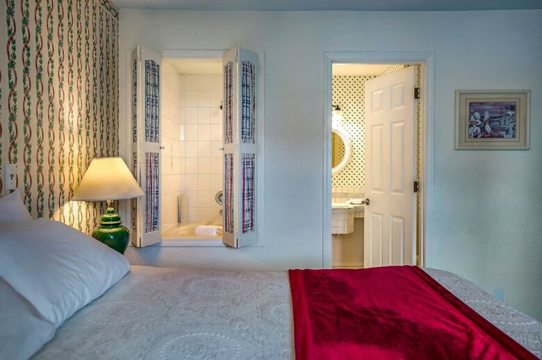 Hotel Auld Holland Inn
