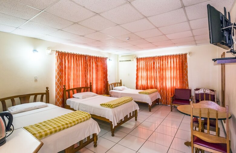 Hotel Sundeck Suites