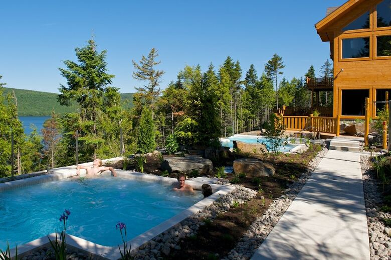 Hotel H�tel Sacacomie