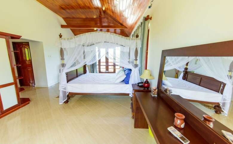 Hotel Hikka Hide