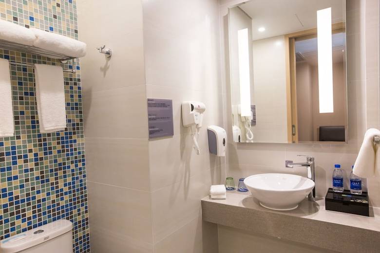 Hotel Holiday Inn Express Emei Mountain