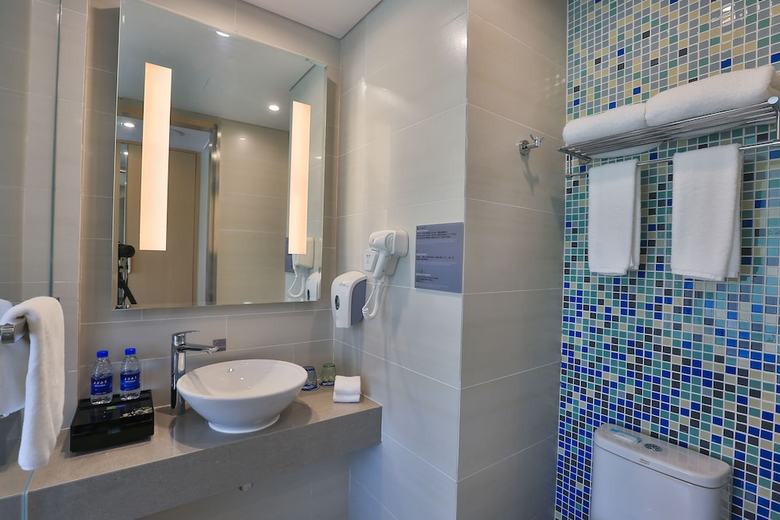 Hotel Holiday Inn Express Emei Mountain