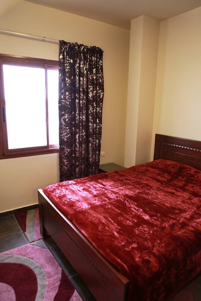 Aparthotel Cedars Palace