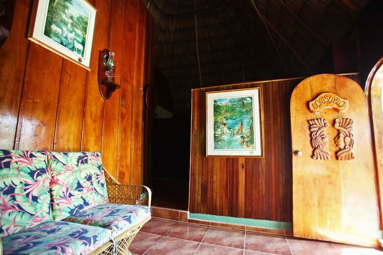 Posada Banana Bank Lodge