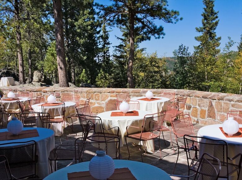 Posada Sylvan Lake Lodge At Custer State Park Resort