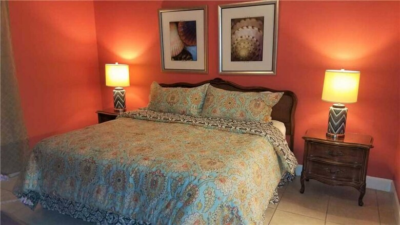 Twin Palms By Royal American Beach Getaways