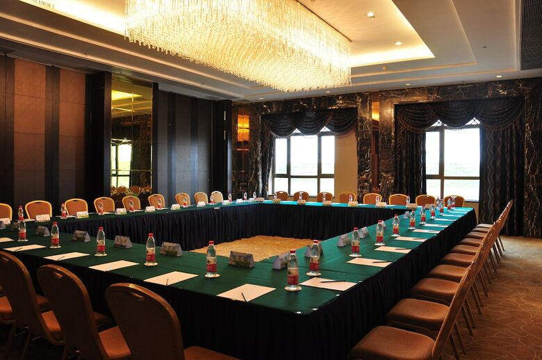 Country Garden Phoenix Hotel Haicheng