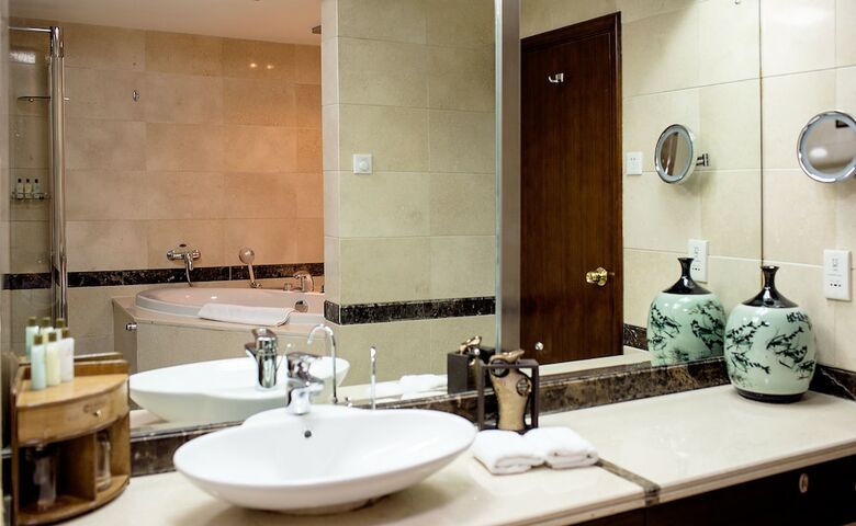 Yantai Golden Gulf Hotel