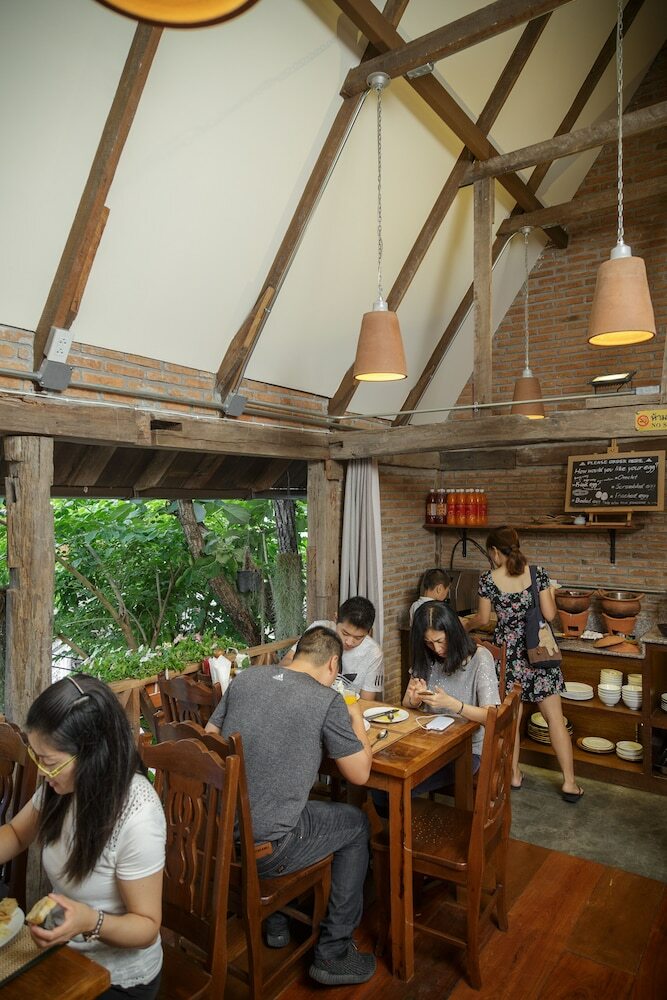 Le Charcoa Hotel