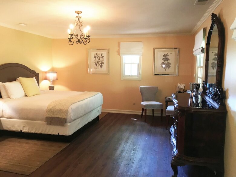 Hotel Kenwood Inn And Spa