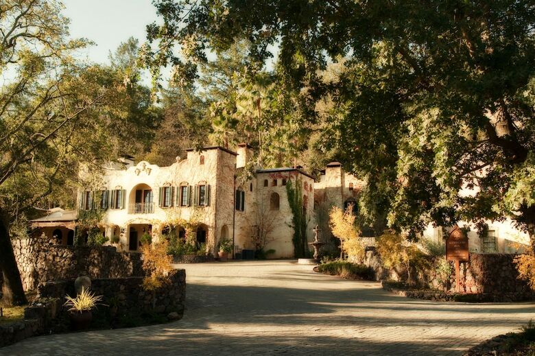 Hotel Kenwood Inn And Spa